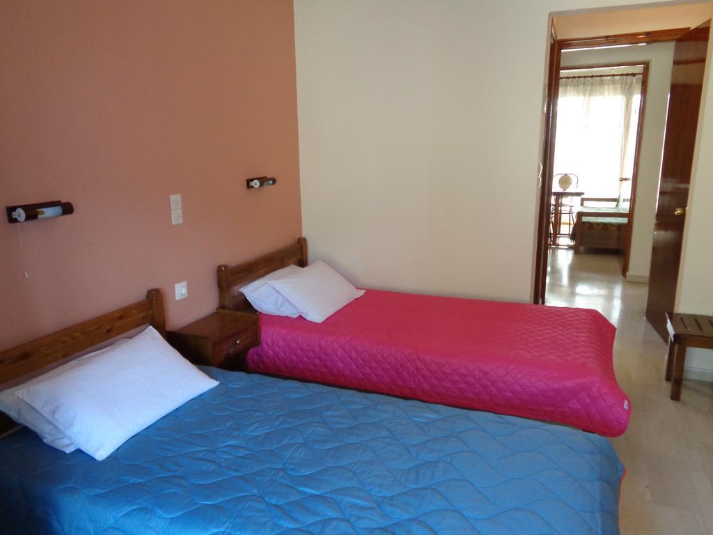 Skyline Apartman Velonádesz Szoba fotó